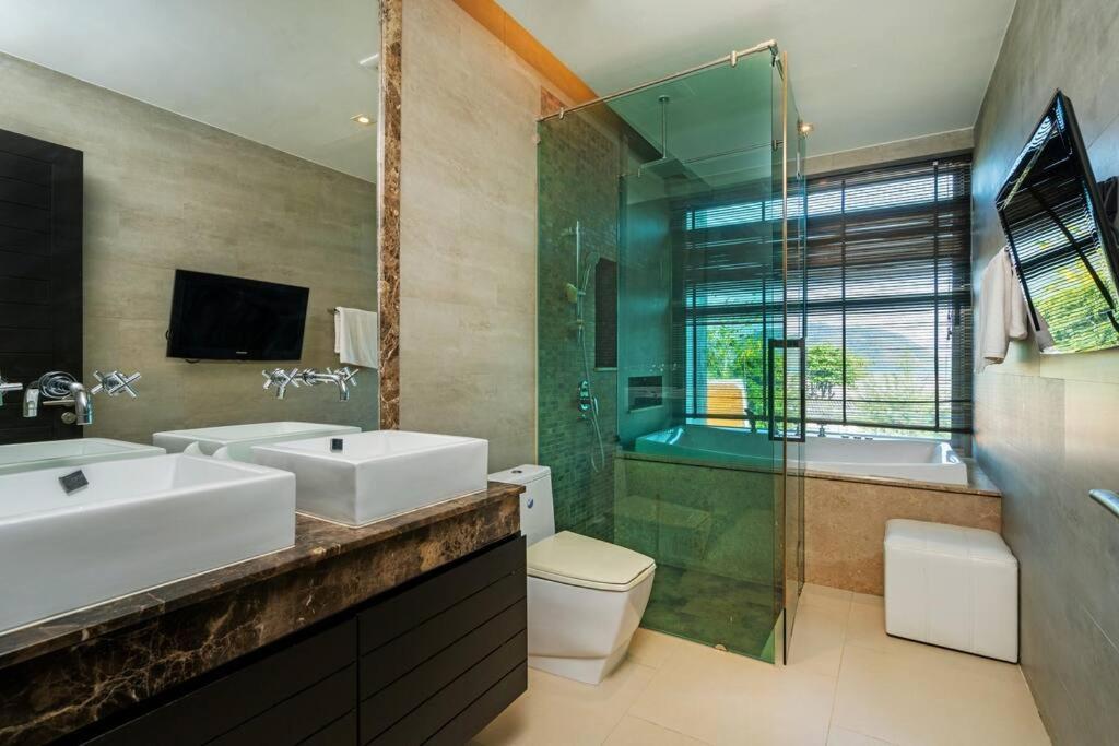 13 - Seaside Bliss Overlooking Rawai Beach Phuket Exterior photo